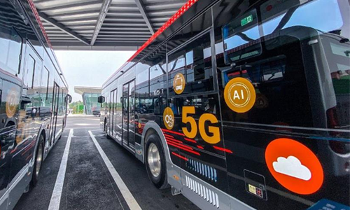 公共交通輔助駕駛