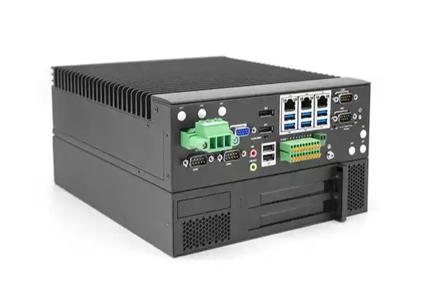 工業(yè)電腦新標桿低耗穩(wěn)定智能一個都不能少